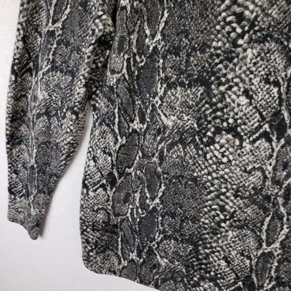 Talbots 100% Merino Wool Sweater Light Pullover Python Print Snakeskin size MP - Picture 4 of 8
